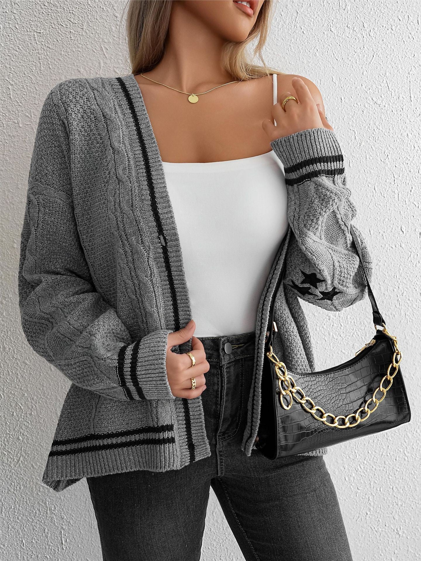 Elegante Damen-Strickjacke mit Fledermausärmeln zum Pendeln